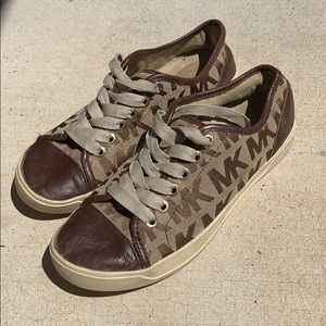 Michael Kors Sneakers Size 5